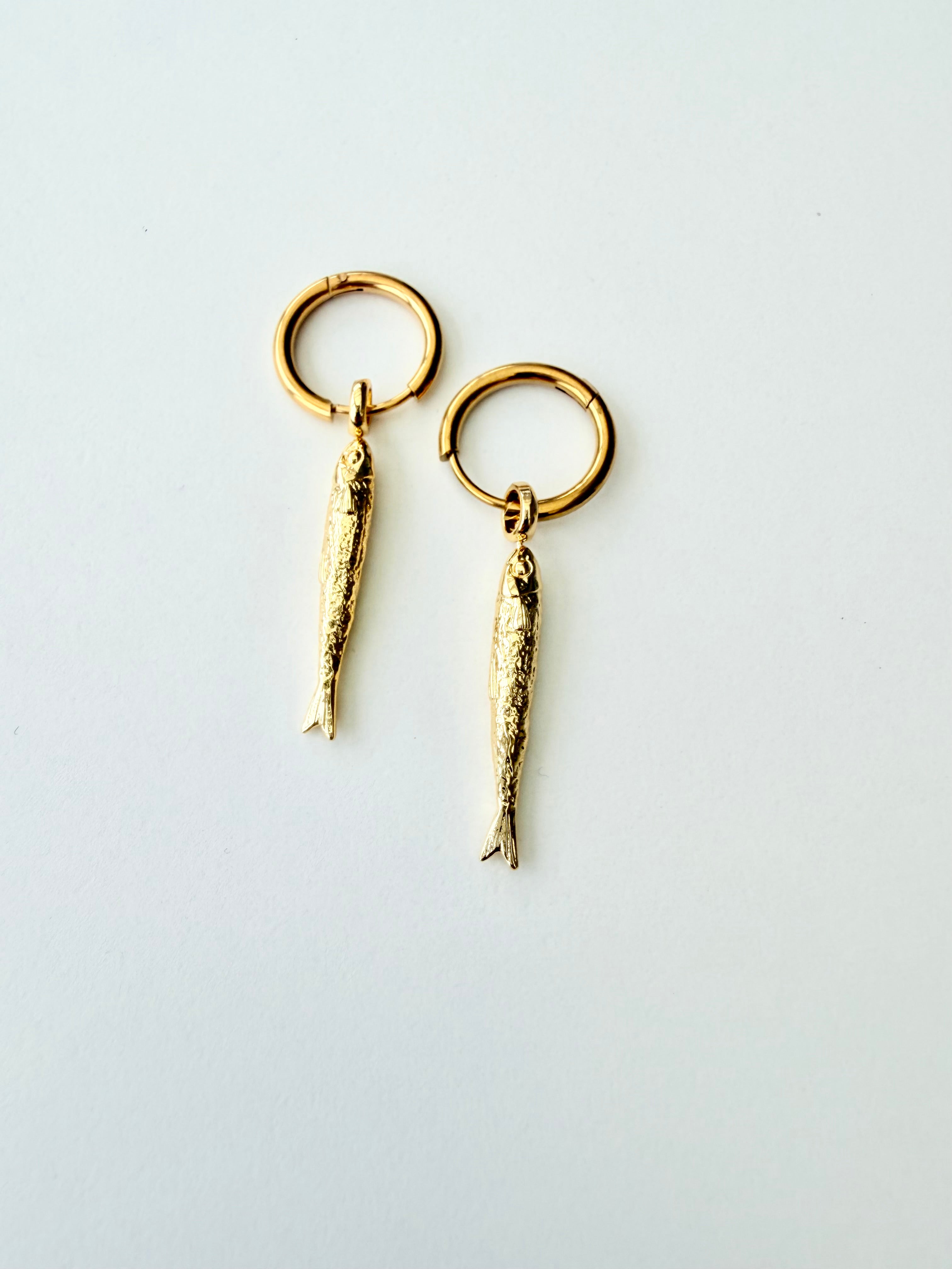 Forgyldte Øreringe med Fisk - Håndlavet Smykke