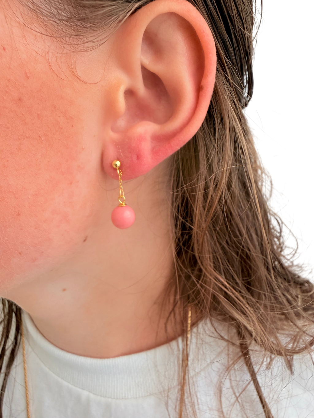 Ørering enkelt med laksefarvet perle #18 Mix & Match