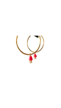 Forgyldte Hoops med Røde Tulipan-Perler