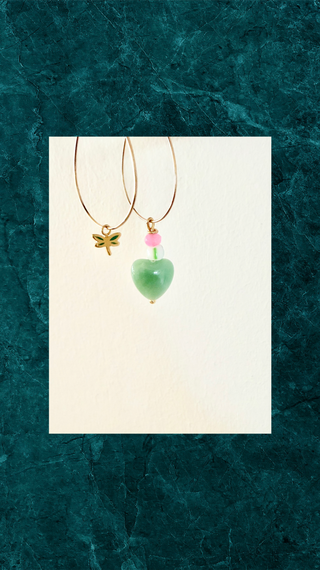 Guldsmed Øreringe med Grønt Hjerte