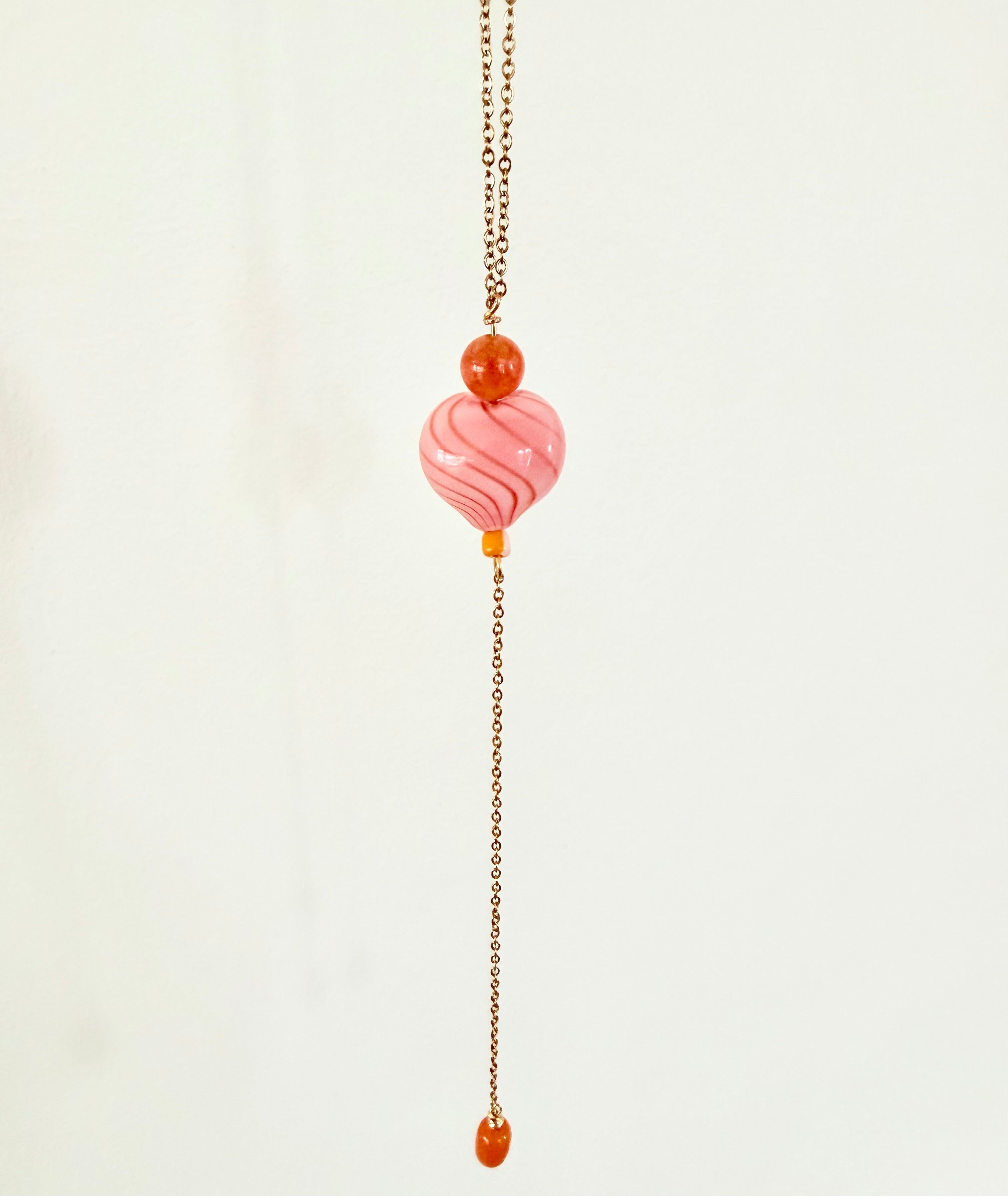 Forgyldt Y Halskæde med Glashjerte - Håndlavet