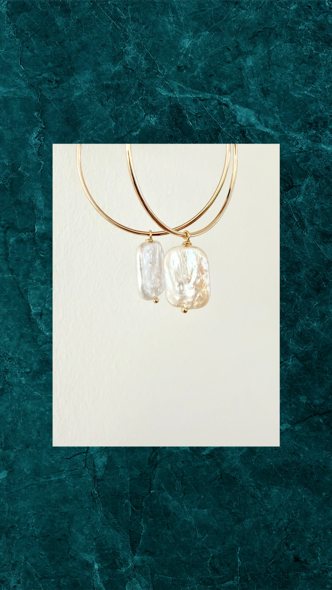 Hoops med hvide ferskvandsperler