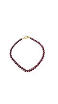 Halskæde med Bordeaux Perler - Dyb Elegance