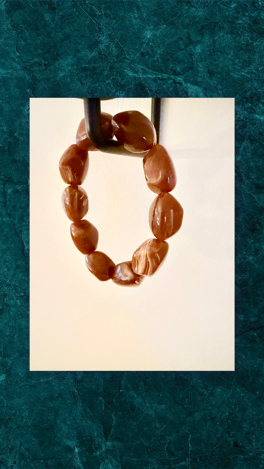 Armbånd med Brune Perler - Elastik