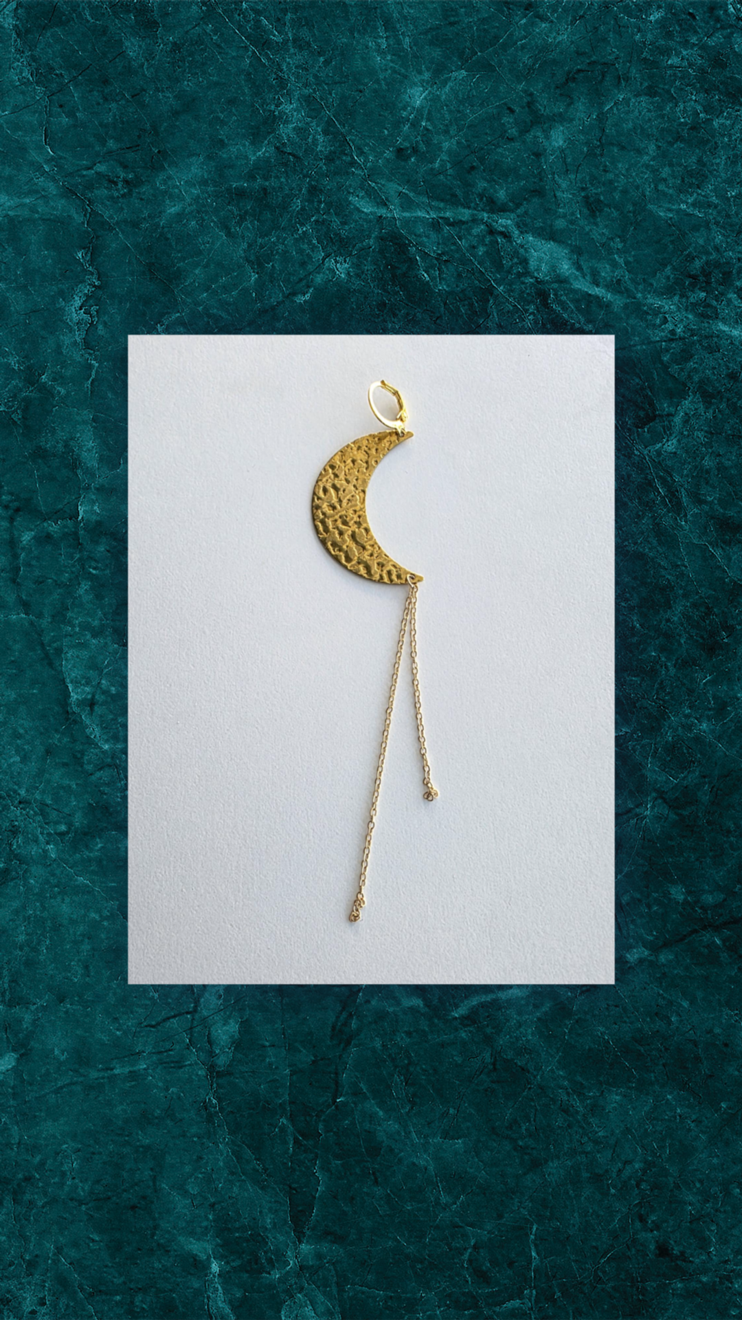 Forgyldt Ørering med Måne 4 cm - Mystisk Elegance