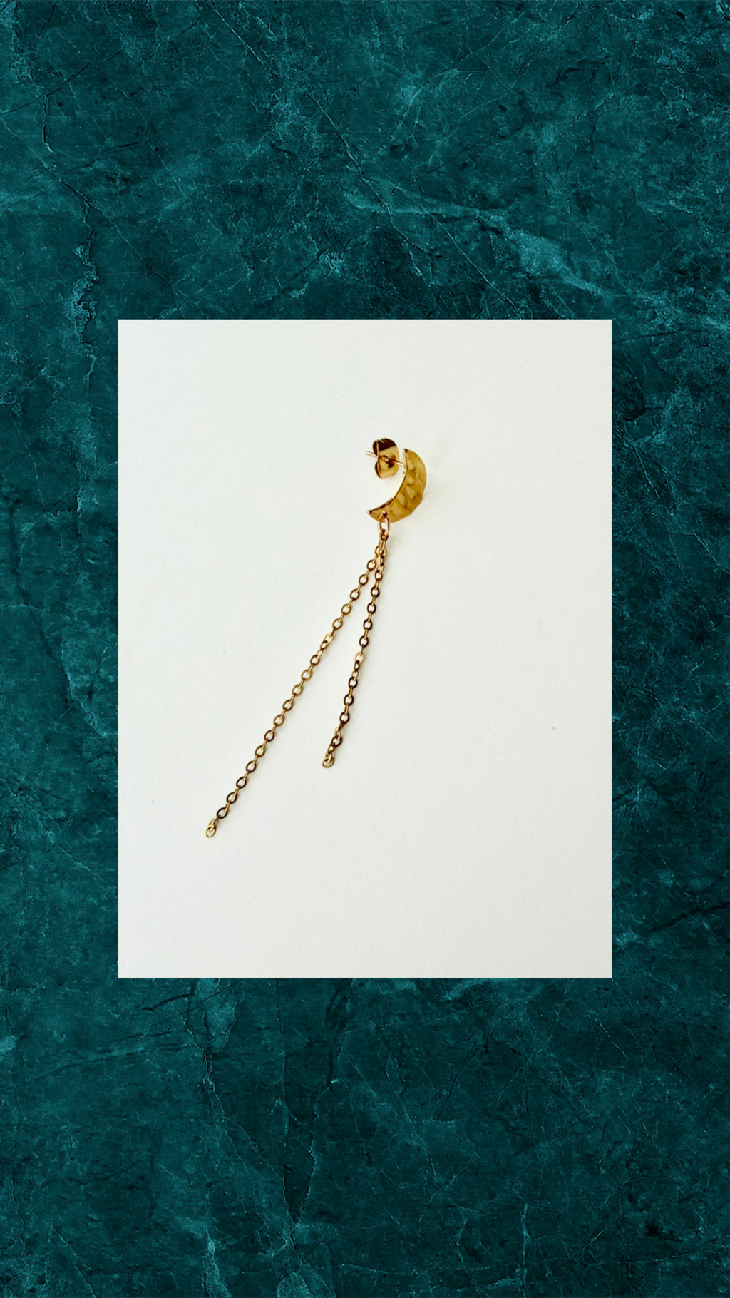 Enkelt Måne Ørestik – Forgyldt til Asymmetrisk Styling